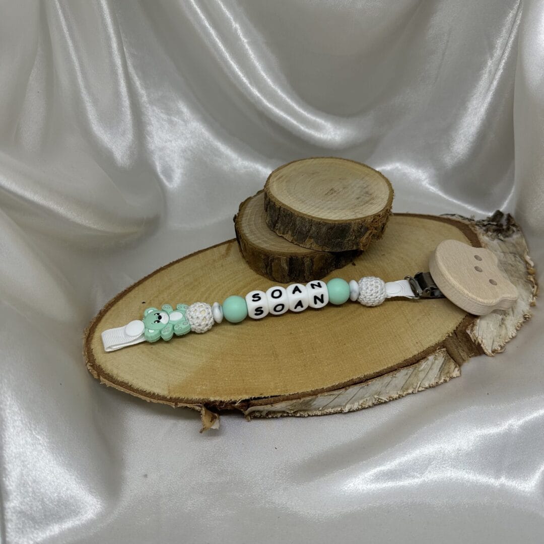 Attache fantaisie Soan