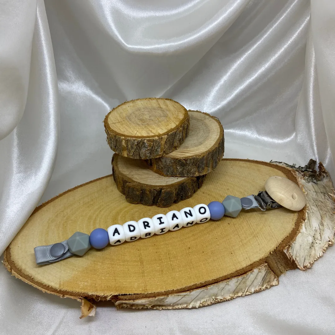 Attache-sucette Adriano