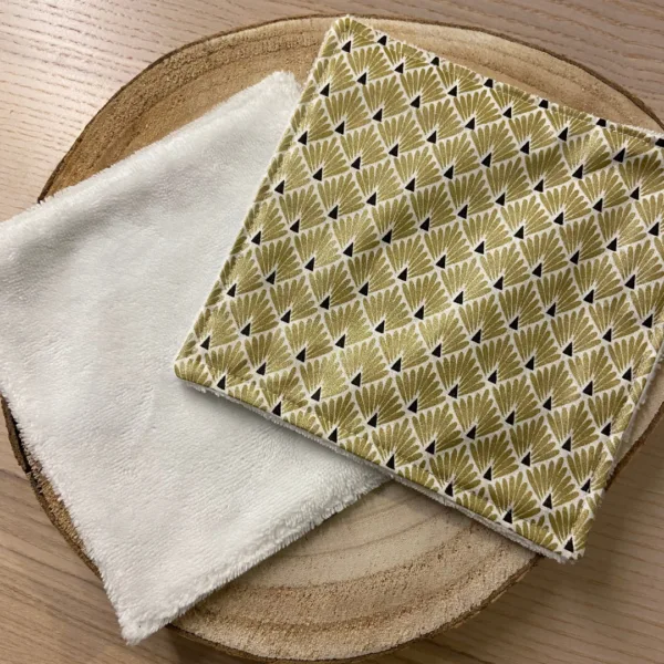 Serviette visage doré