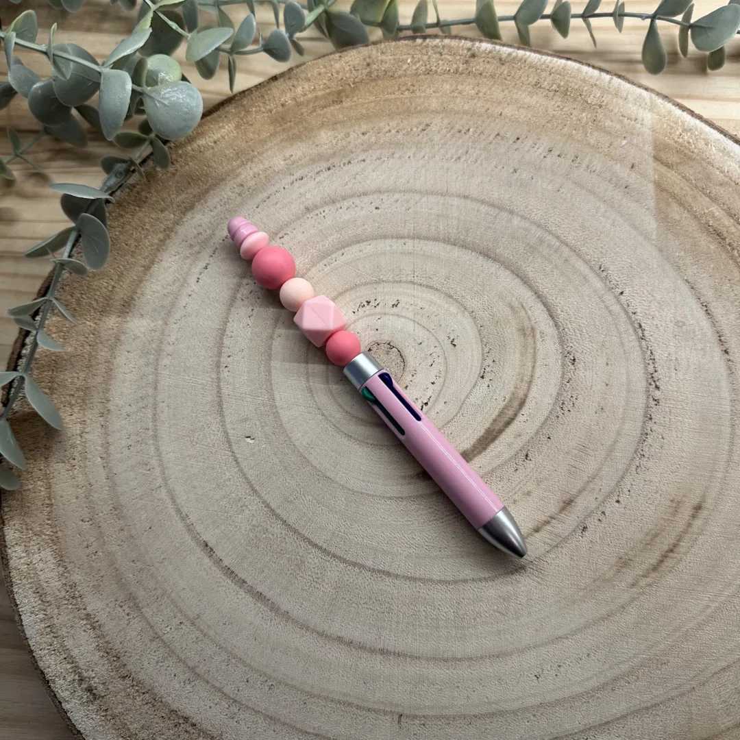stylo 4 couleur rose avec des perles rose