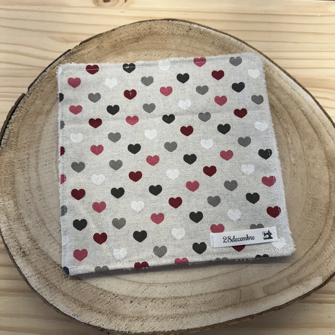 Serviette visage coeur